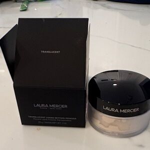 Laura Mercier Translucent Loose Setting Powder -